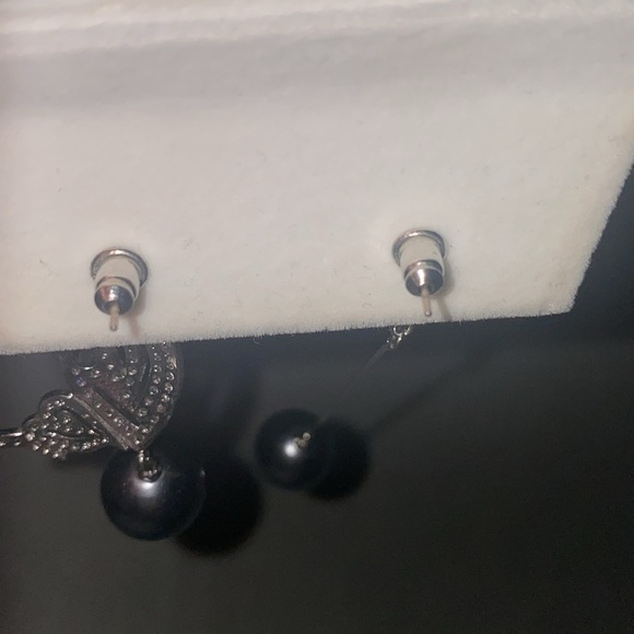 Gorgeous pearl earring great condition like new - Picture 4 of 5